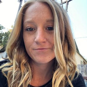 Meet your Posher, Torri